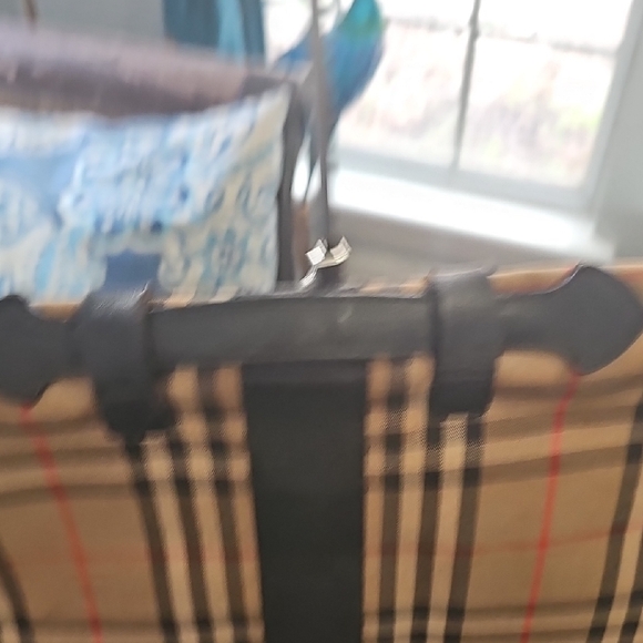 Burberrys Tan and Black Document Bag - Picture 5 of 12